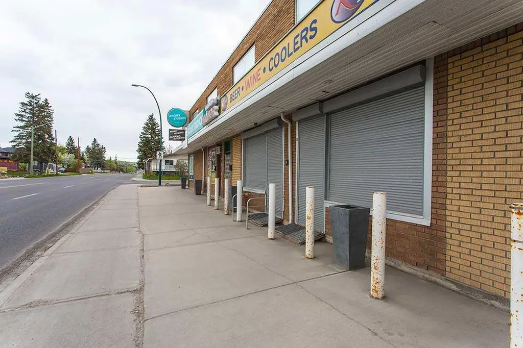 2116 14 Street NW Calgary AB T2M 3N5