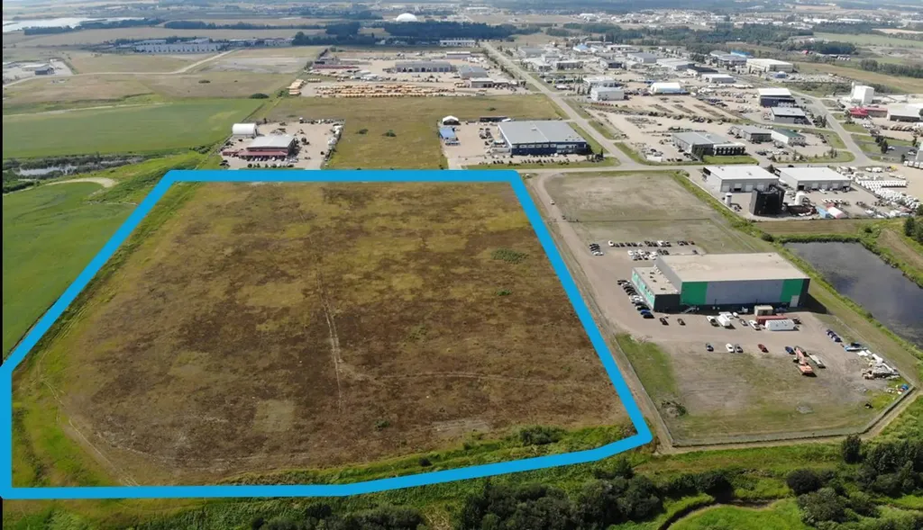 261 & 267 Clearview Drive Rural Red Deer County AB T4E 0A1
