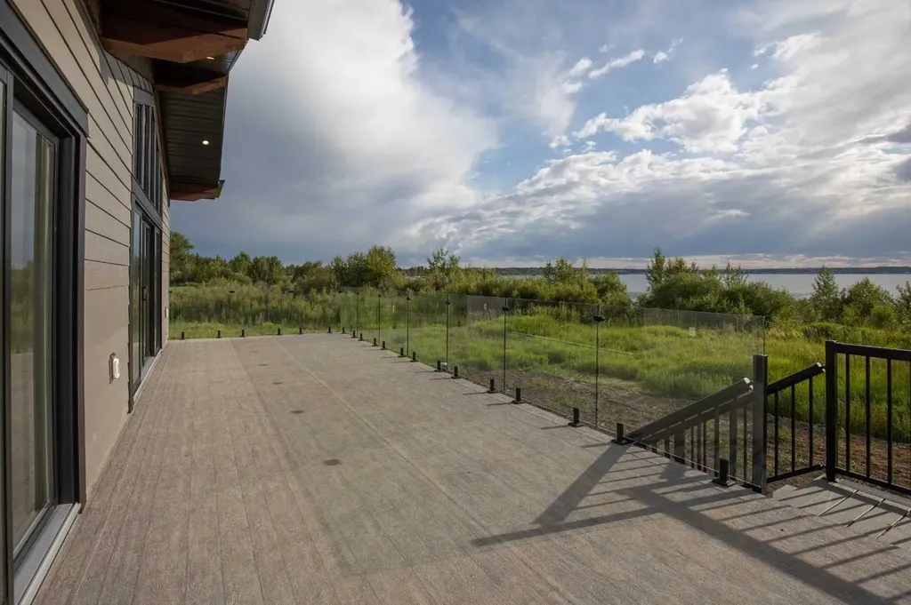 10 Twin Rose Court Jarvis Bay AB T4S 1R8