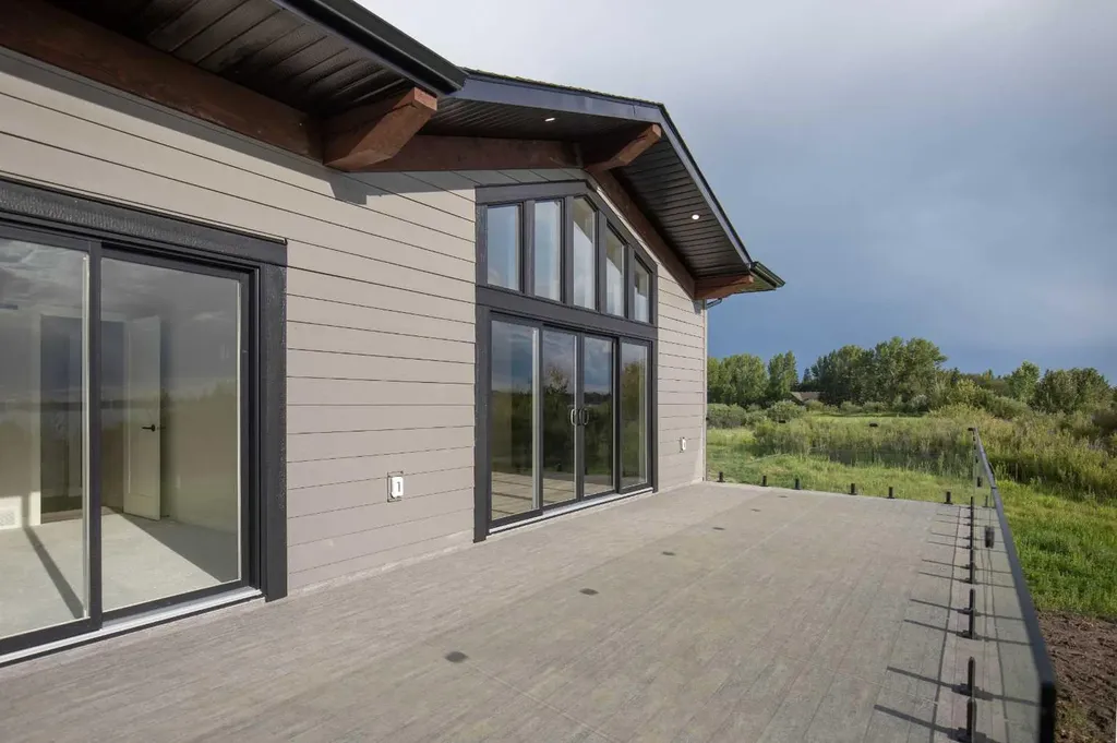 10 Twin Rose Court Jarvis Bay AB T4S 1R8