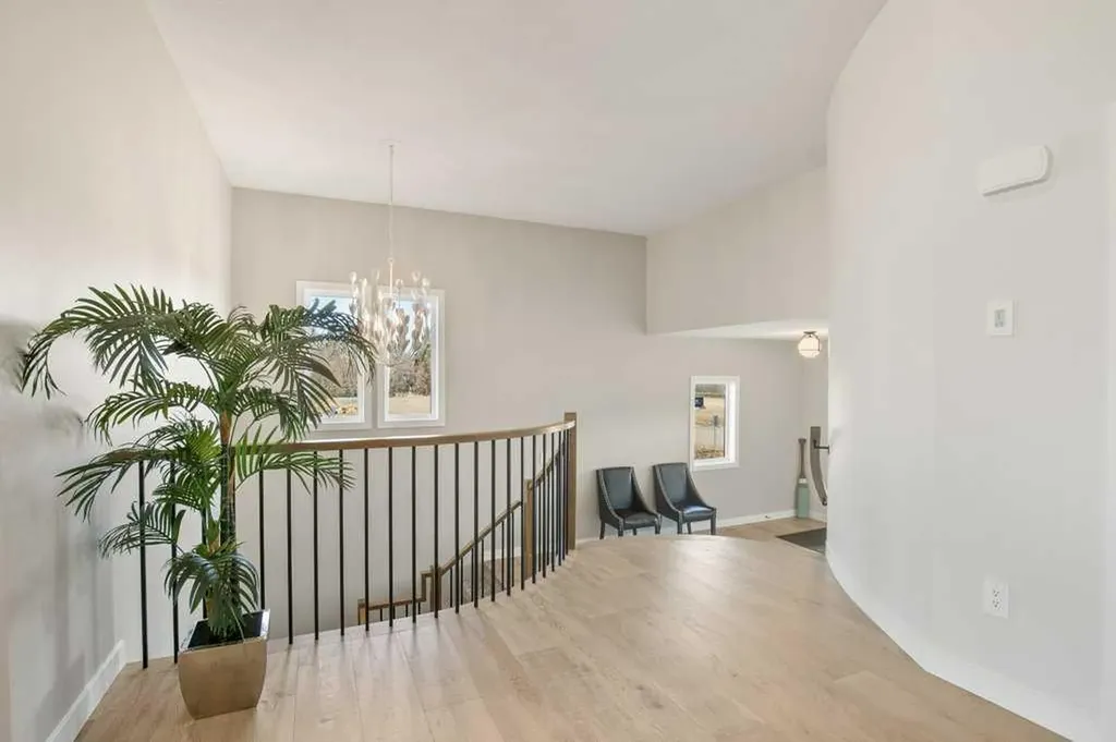10 Twin Rose Court Jarvis Bay AB T4S 1R8