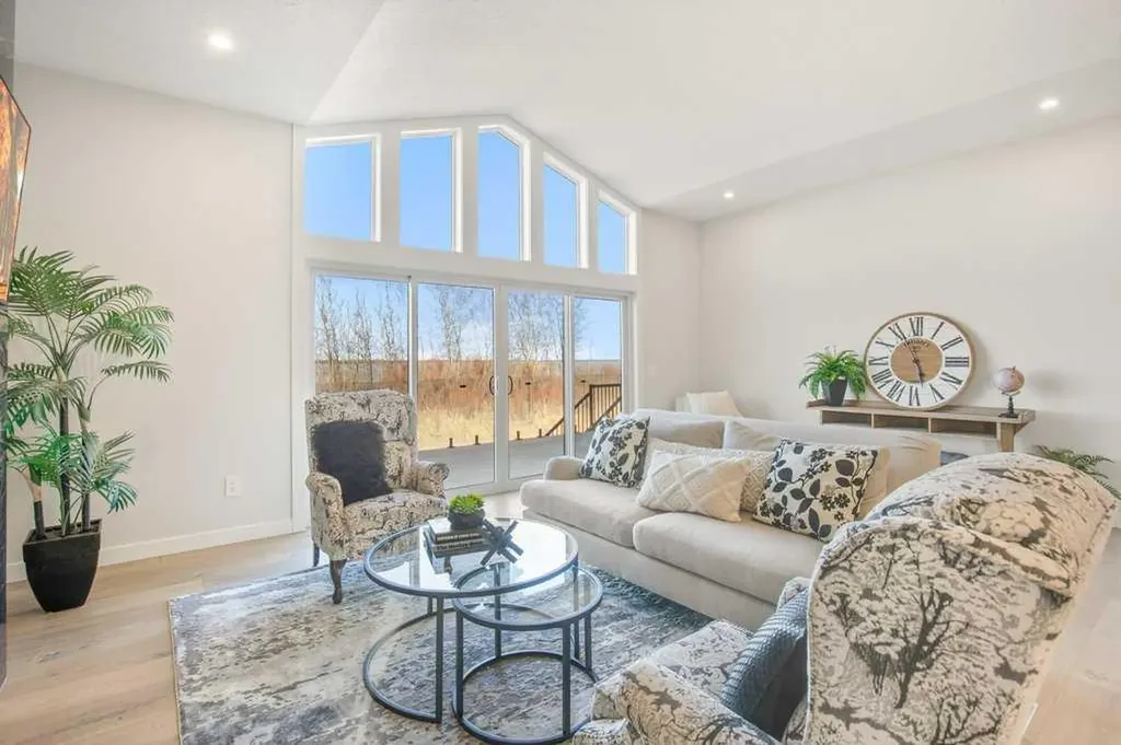 10 Twin Rose Court Jarvis Bay AB T4S 1R8