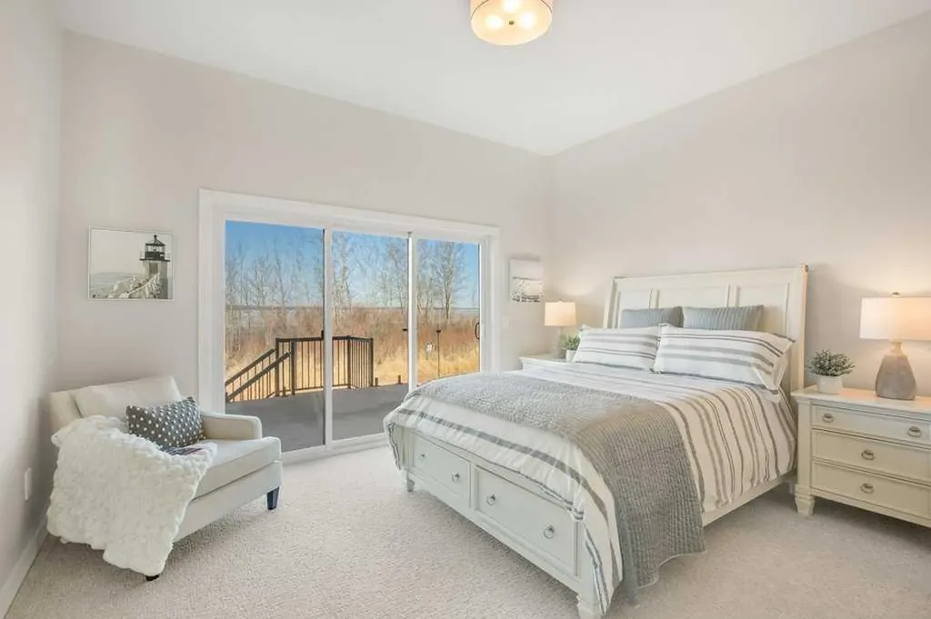 10 Twin Rose Court Jarvis Bay AB T4S 1R8
