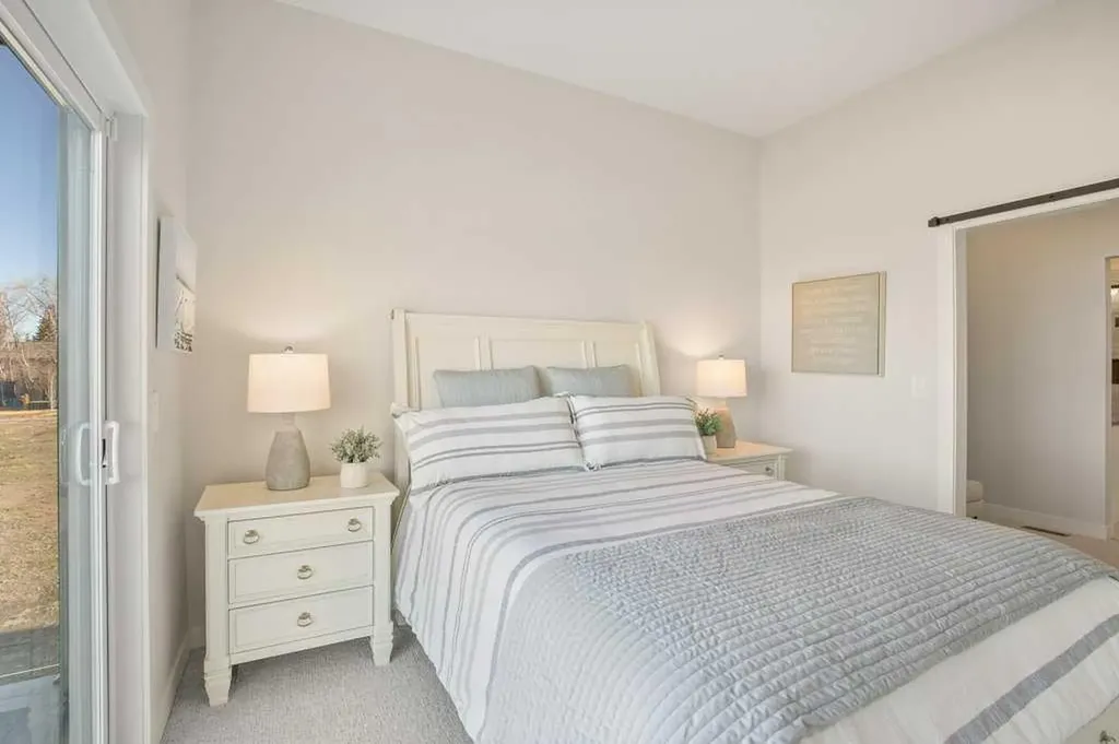 10 Twin Rose Court Jarvis Bay AB T4S 1R8