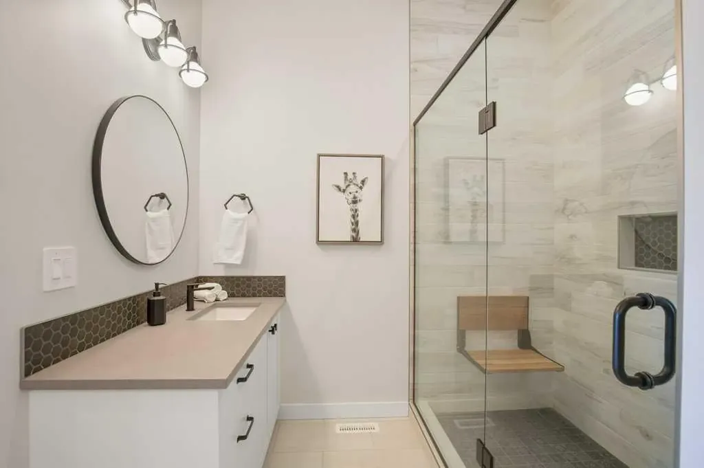 10 Twin Rose Court Jarvis Bay AB T4S 1R8