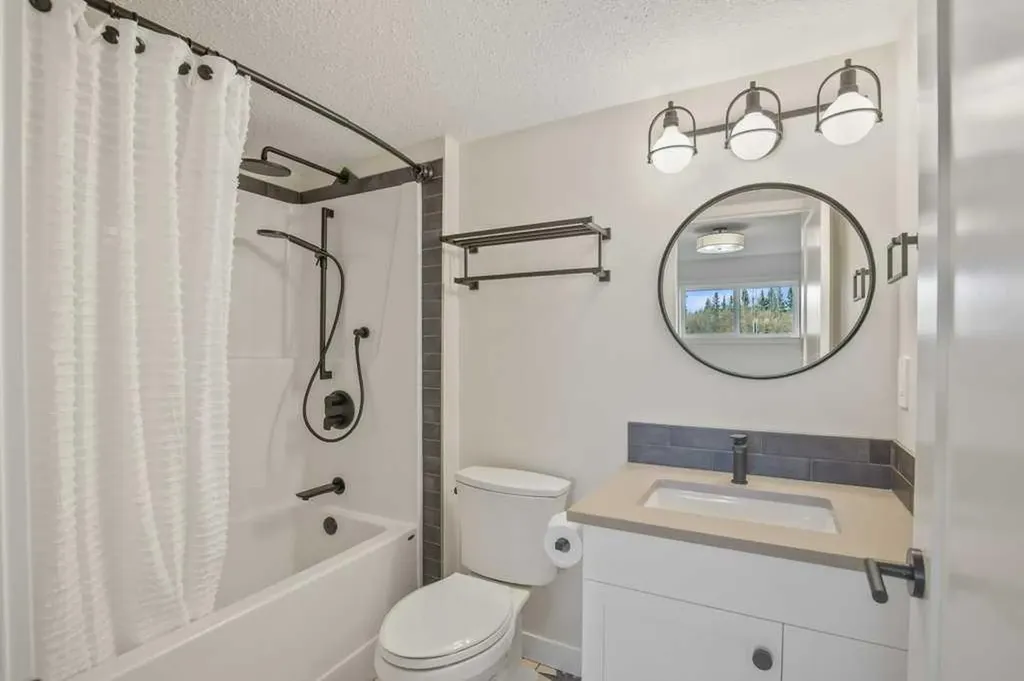 10 Twin Rose Court Jarvis Bay AB T4S 1R8