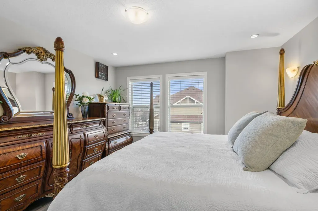 280 Williamstown Close NW Airdrie AB T4B 4B6