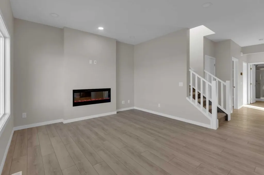 52 Lewisburg Close NE Calgary AB T3P 2N4