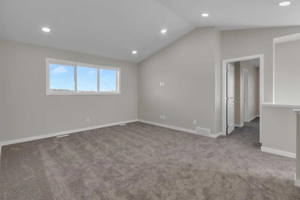 52 Lewisburg Close NE Calgary AB T3P 2N4