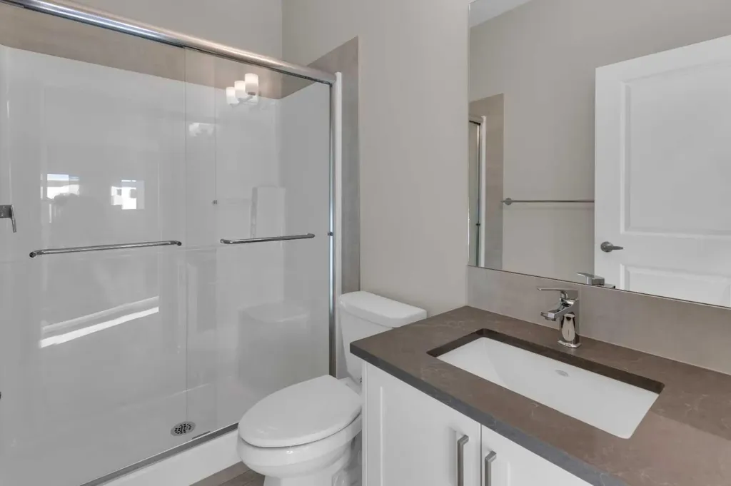 52 Lewisburg Close NE Calgary AB T3P 2N4