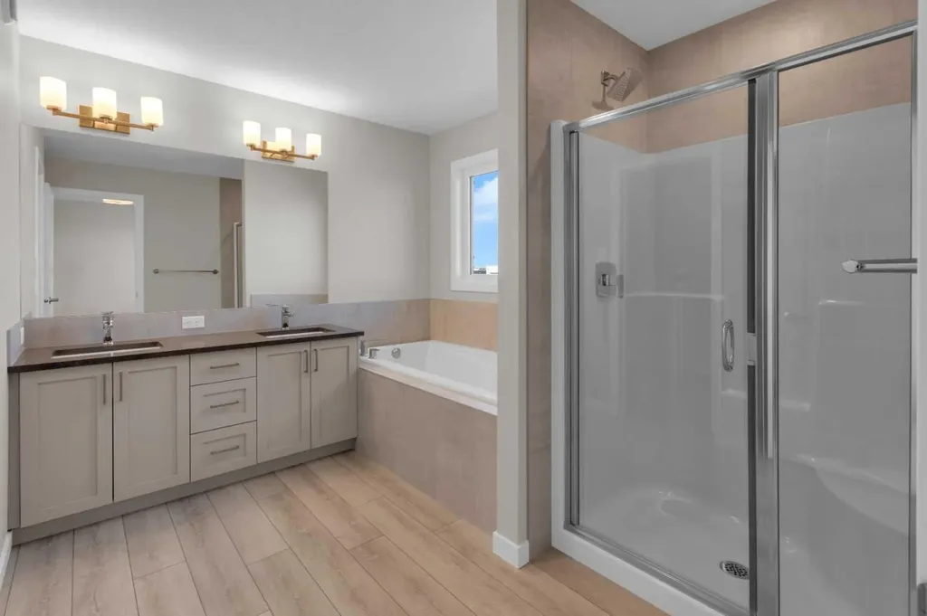 52 Lewisburg Close NE Calgary AB T3P 2N4
