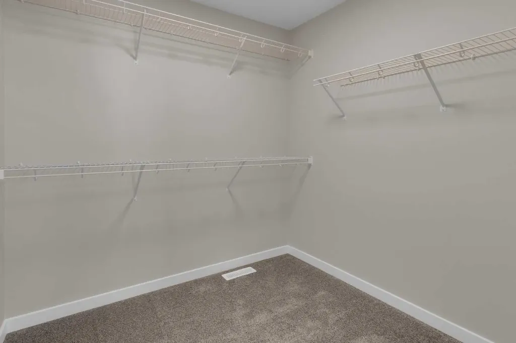52 Lewisburg Close NE Calgary AB T3P 2N4