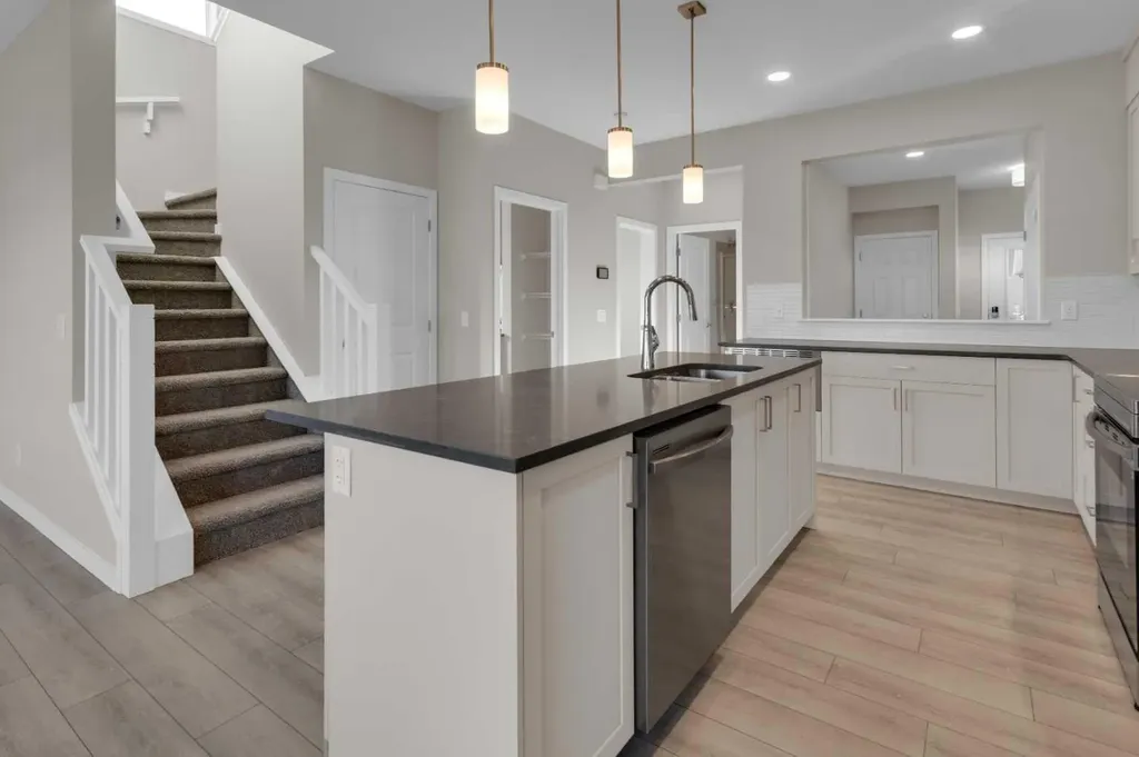 52 Lewisburg Close NE Calgary AB T3P 2N4