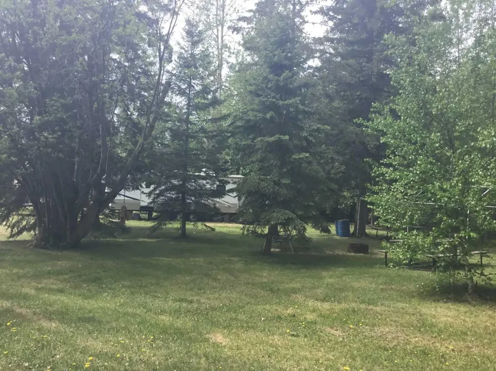 10405 Township Road 740 Rural Big Lakes County AB T0G 1K0