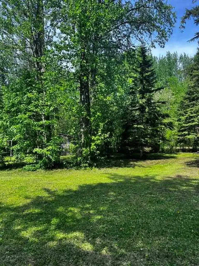 10405 Township Road 740 Rural Big Lakes County AB T0G 1K0