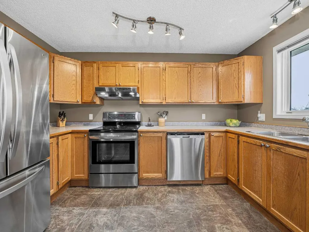 301 Arbour Cliff Close NW Calgary AB T3G3W8