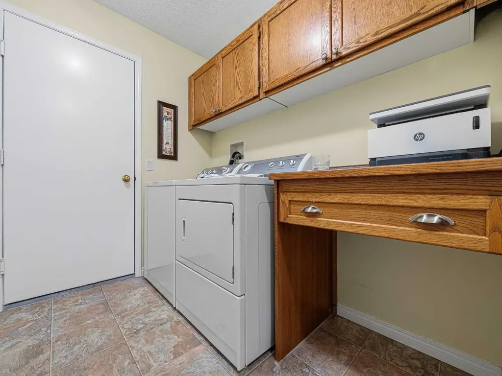 301 Arbour Cliff Close NW Calgary AB T3G3W8