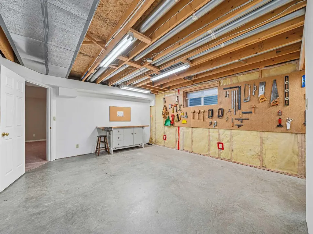 301 Arbour Cliff Close NW Calgary AB T3G3W8