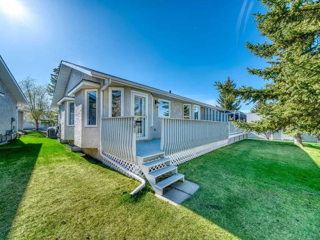 301 Arbour Cliff Close NW Calgary AB T3G3W8