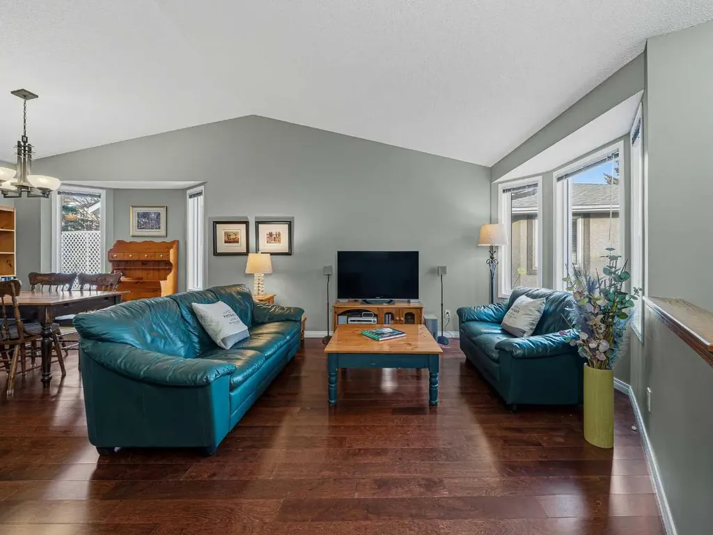 301 Arbour Cliff Close NW Calgary AB T3G3W8
