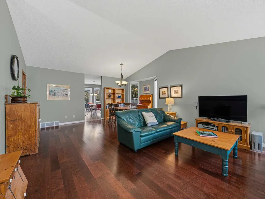 301 Arbour Cliff Close NW Calgary AB T3G3W8