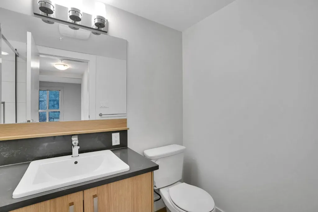 510 Edmonton Trail NE Calgary AB T2E 3H1