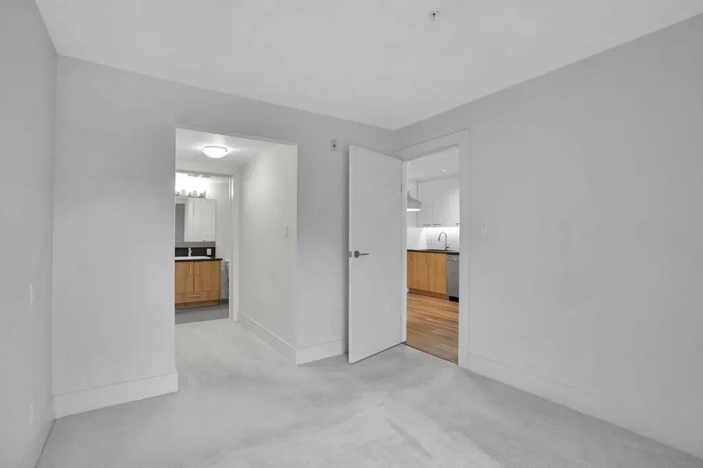510 Edmonton Trail NE Calgary AB T2E 3H1