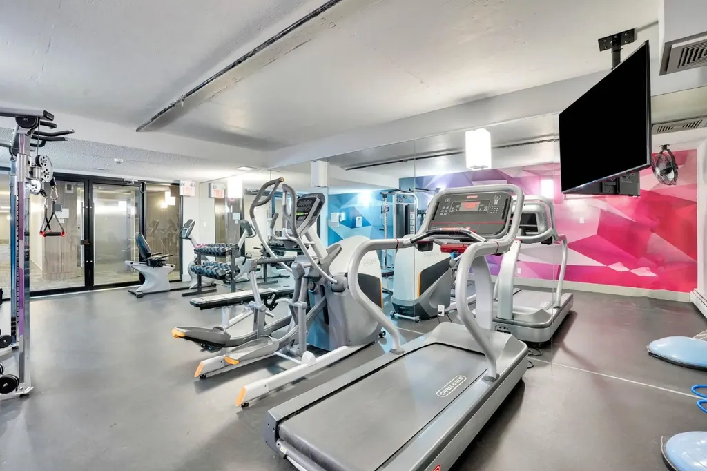 510 Edmonton Trail NE Calgary AB T2E 3H1