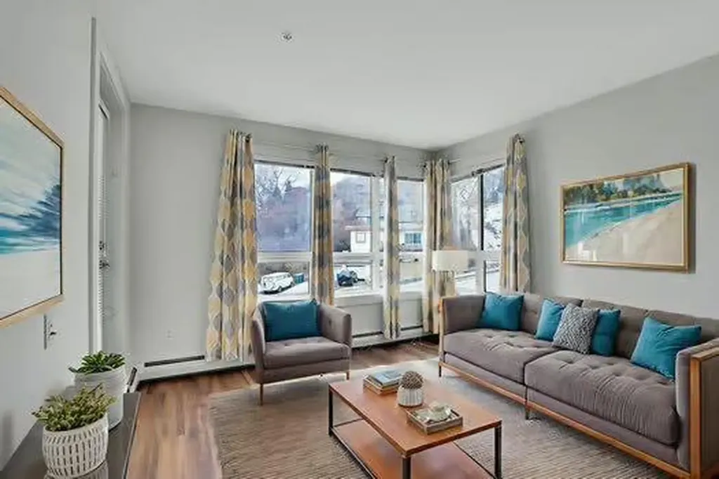 510 Edmonton Trail NE Calgary AB T2E 3H1