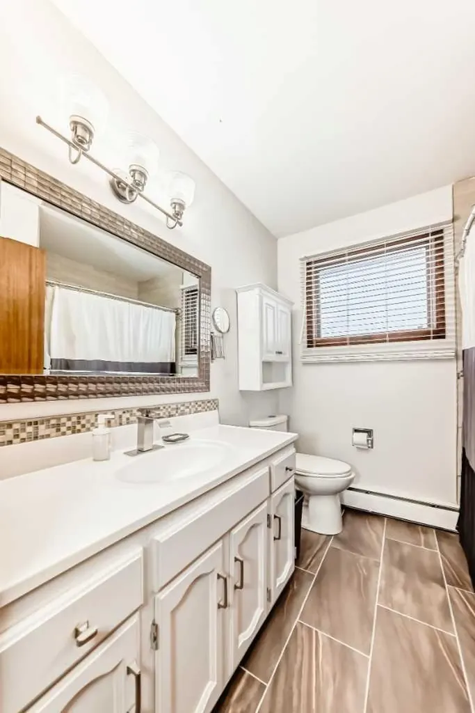 43 Allan Street Red Deer AB T4R 1A6