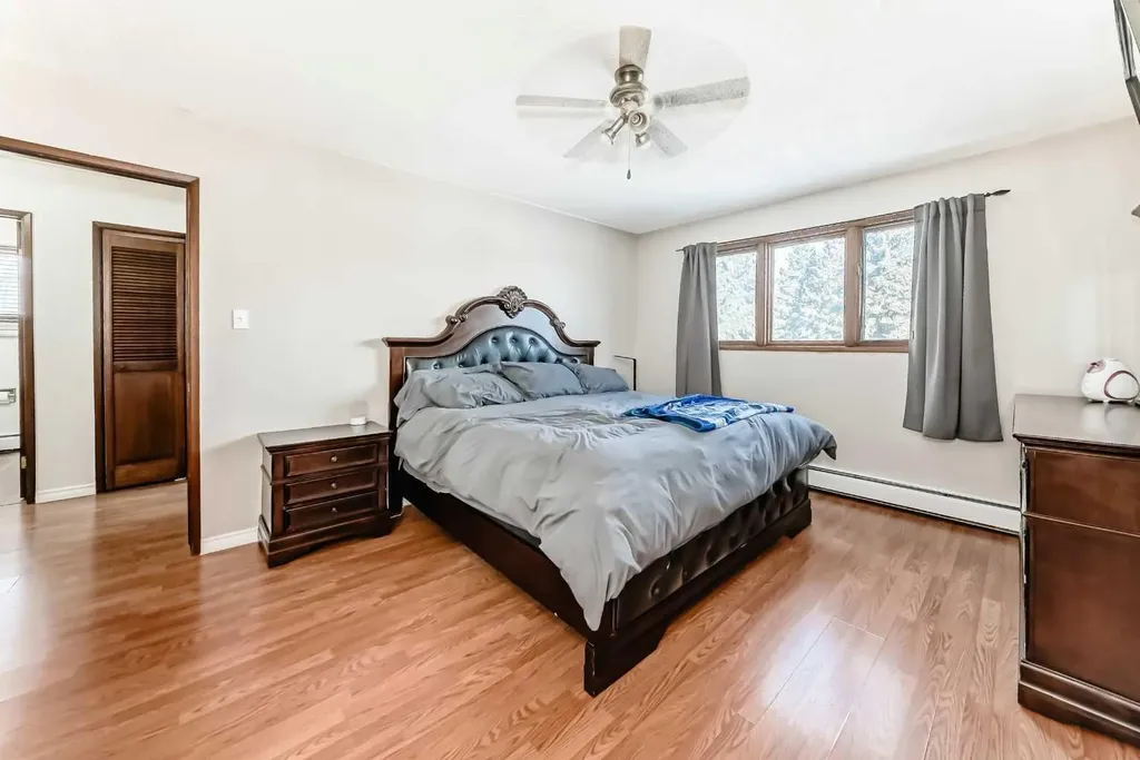 43 Allan Street Red Deer AB T4R 1A6