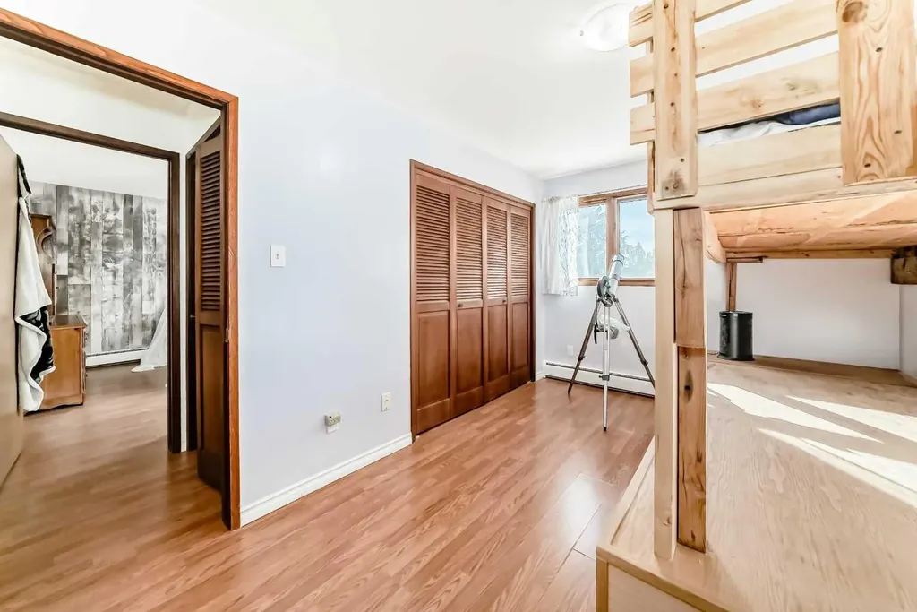 43 Allan Street Red Deer AB T4R 1A6