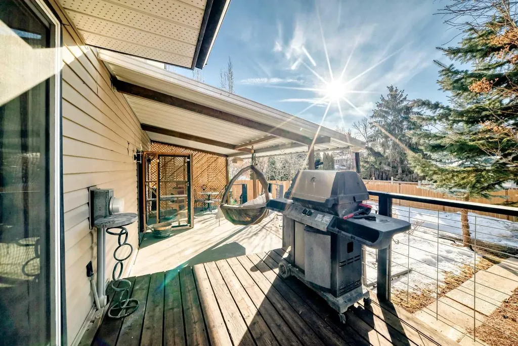 43 Allan Street Red Deer AB T4R 1A6