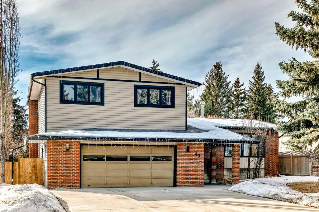43 Allan Street Red Deer AB T4R 1A6