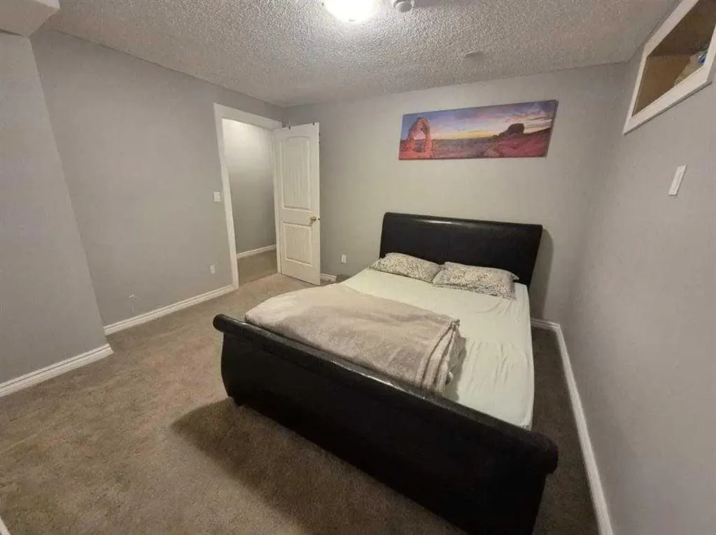 422 Bridlecreek Green SW Calgary AB T2Y3P1