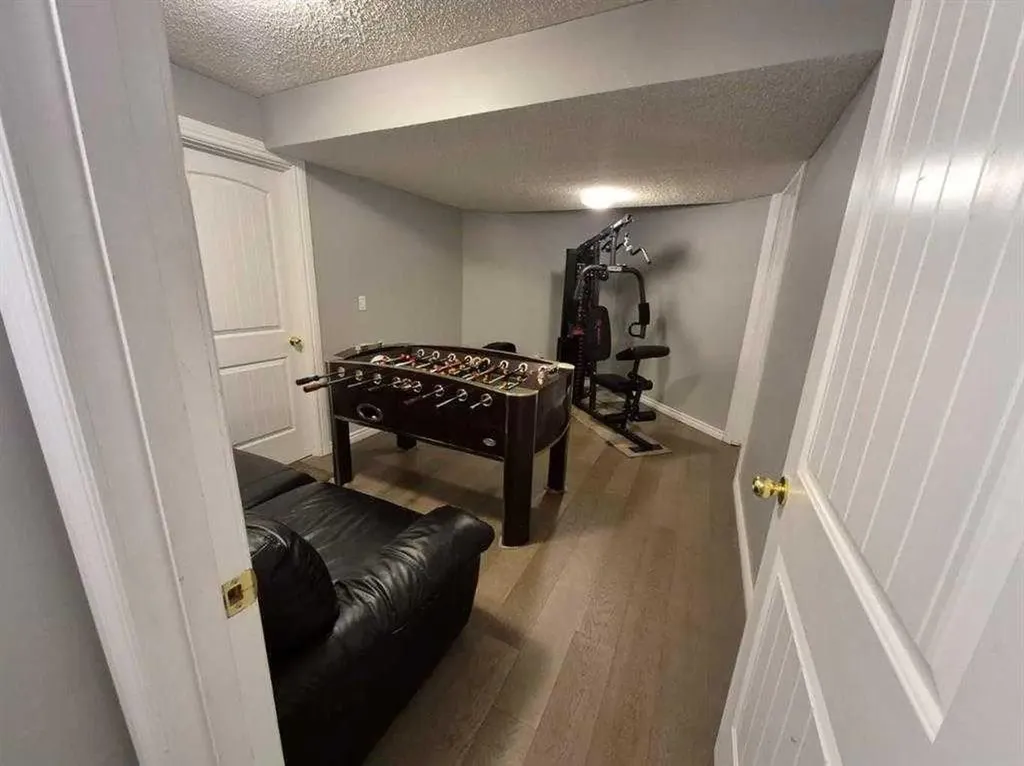 422 Bridlecreek Green SW Calgary AB T2Y3P1