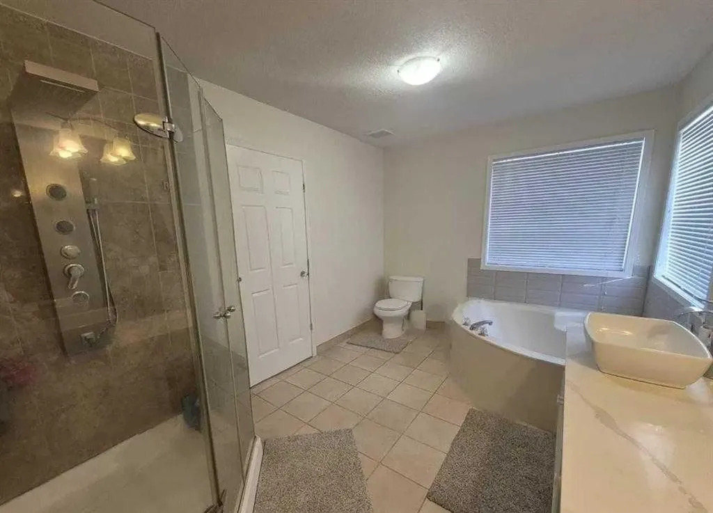 422 Bridlecreek Green SW Calgary AB T2Y3P1