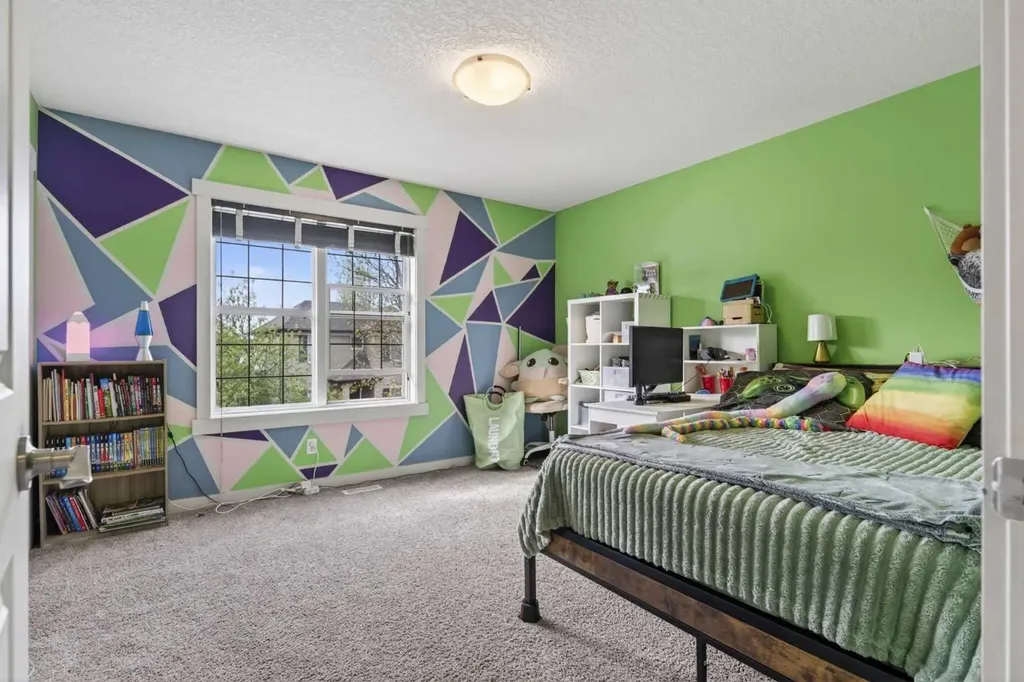 139 Elgin Terrace SE Calgary AB T2Z 0G3