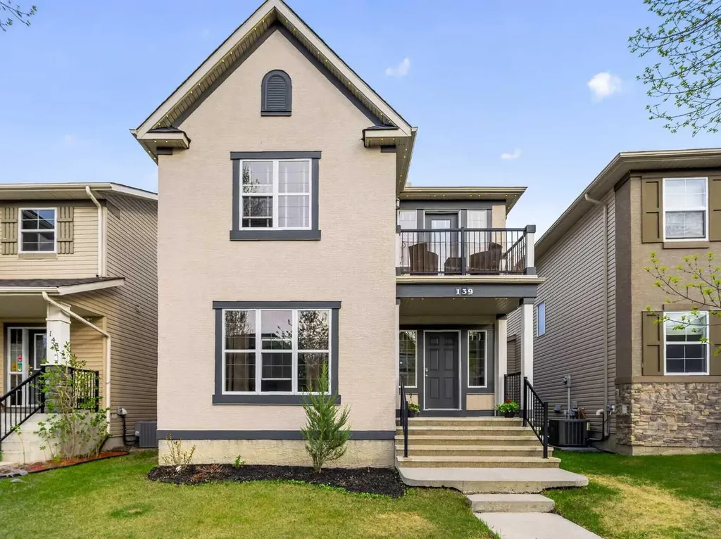 139 Elgin Terrace SE Calgary AB T2Z 0G3