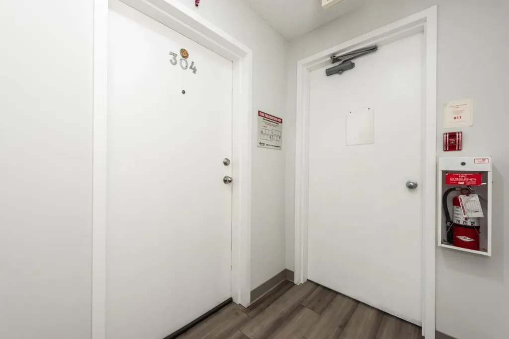 5555 Falsbridge Drive NE Calgary AB T3J3E8