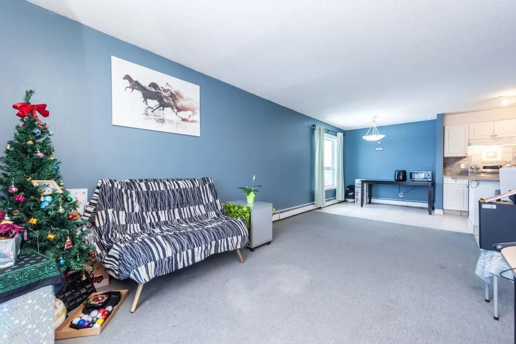 5555 Falsbridge Drive NE Calgary AB T3J3E8