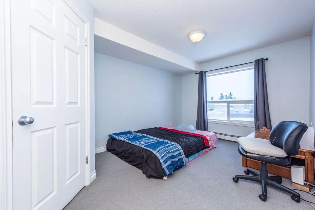 5555 Falsbridge Drive NE Calgary AB T3J3E8