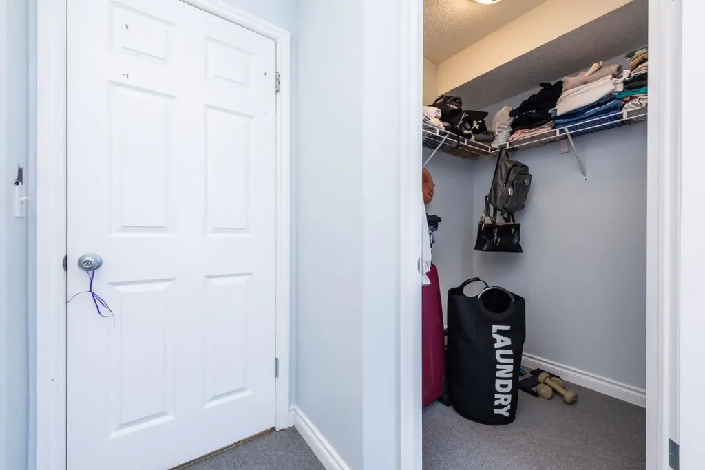 5555 Falsbridge Drive NE Calgary AB T3J3E8