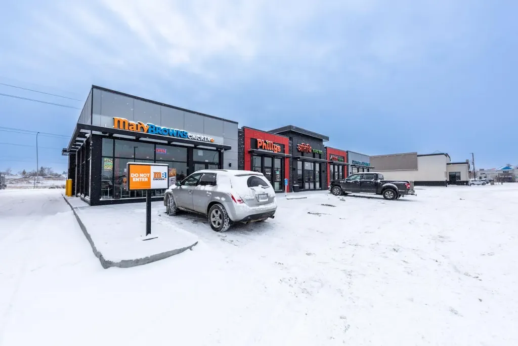 5555 Falsbridge Drive NE Calgary AB T3J3E8