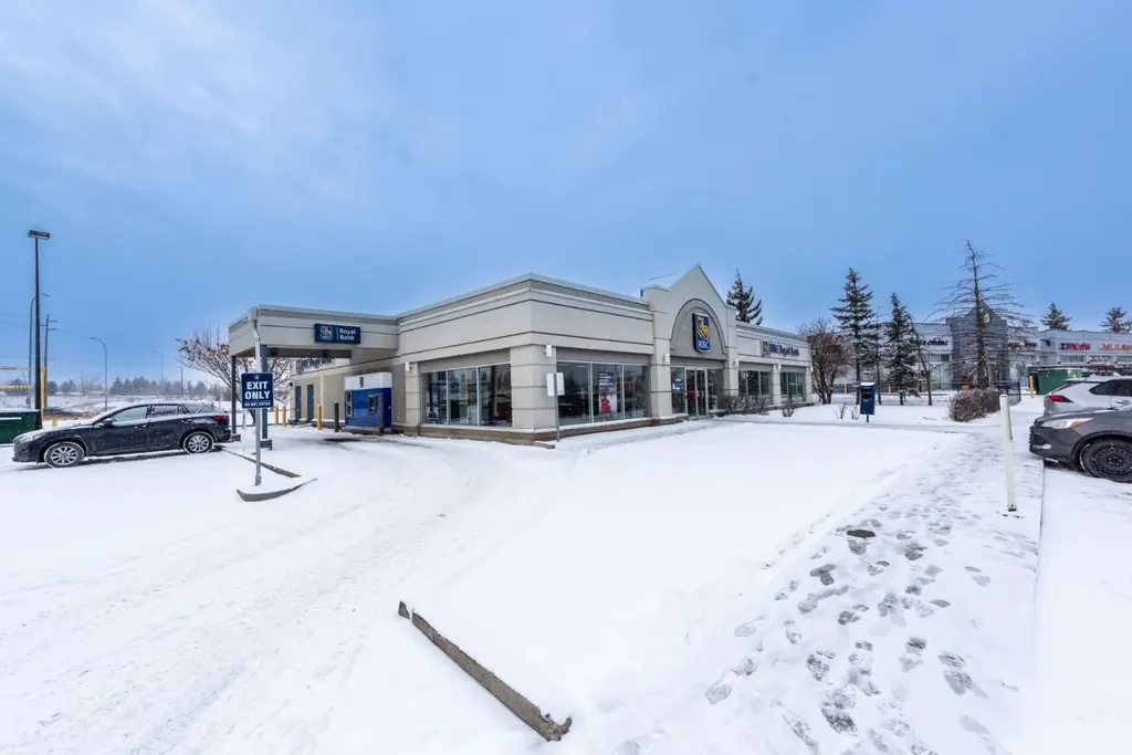 5555 Falsbridge Drive NE Calgary AB T3J3E8