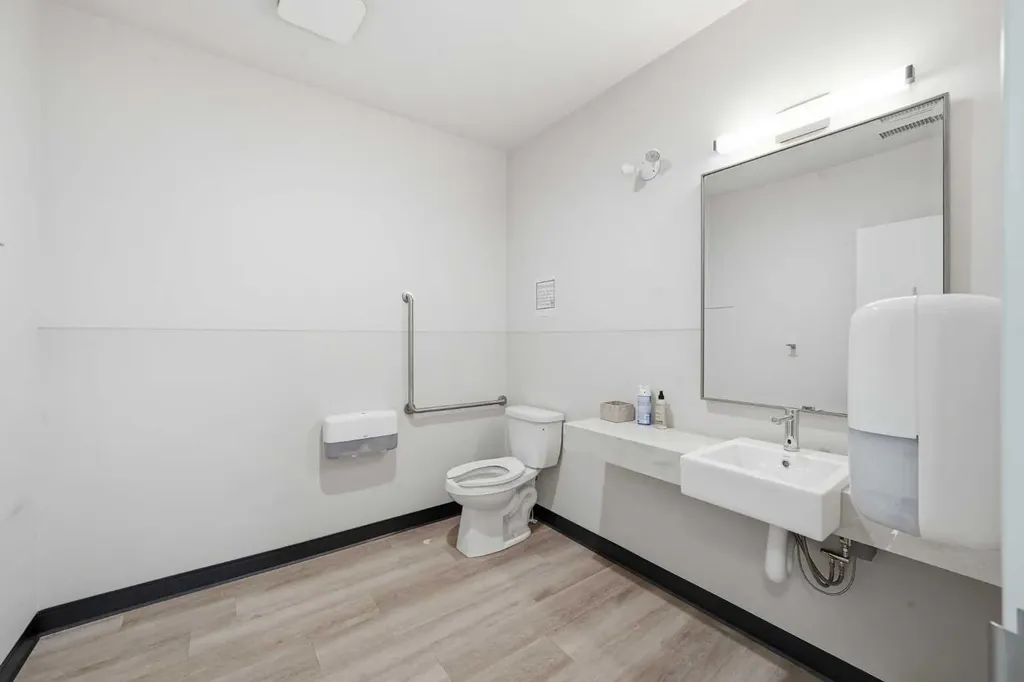 10748 74 Street SE Calgary AB T2C 5N6