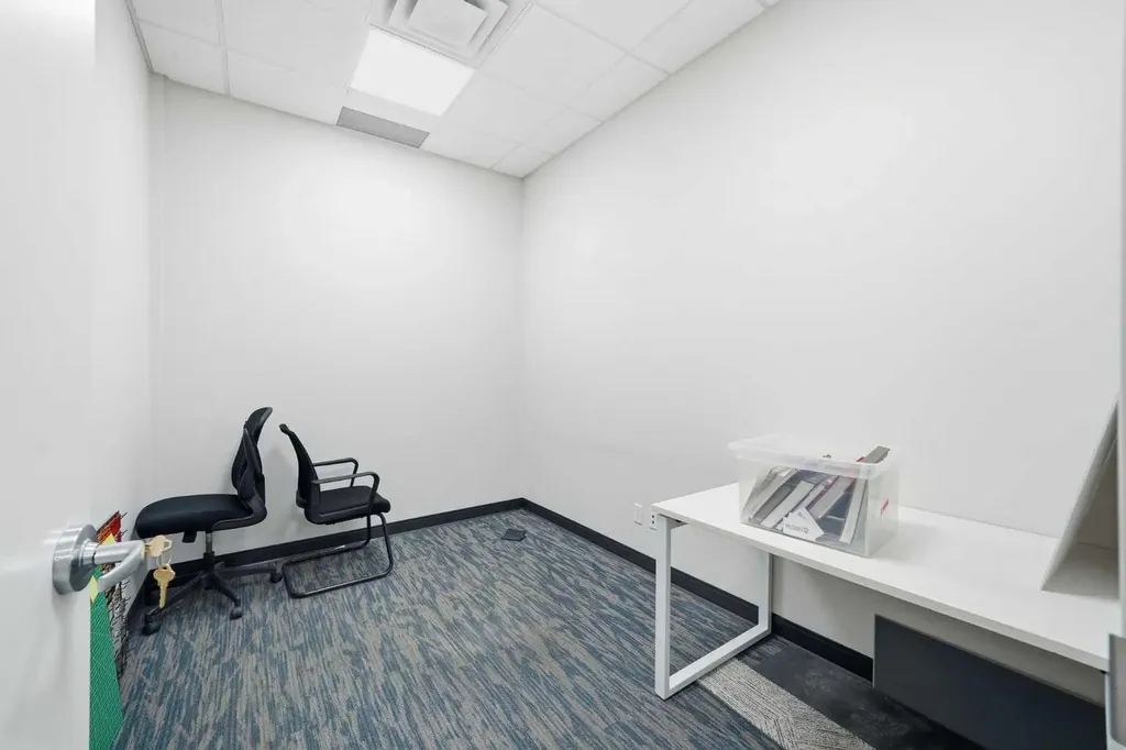 10748 74 Street SE Calgary AB T2C 5N6