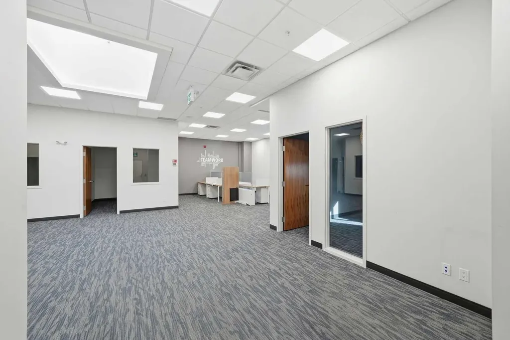 10748 74 Street SE Calgary AB T2C 5N6