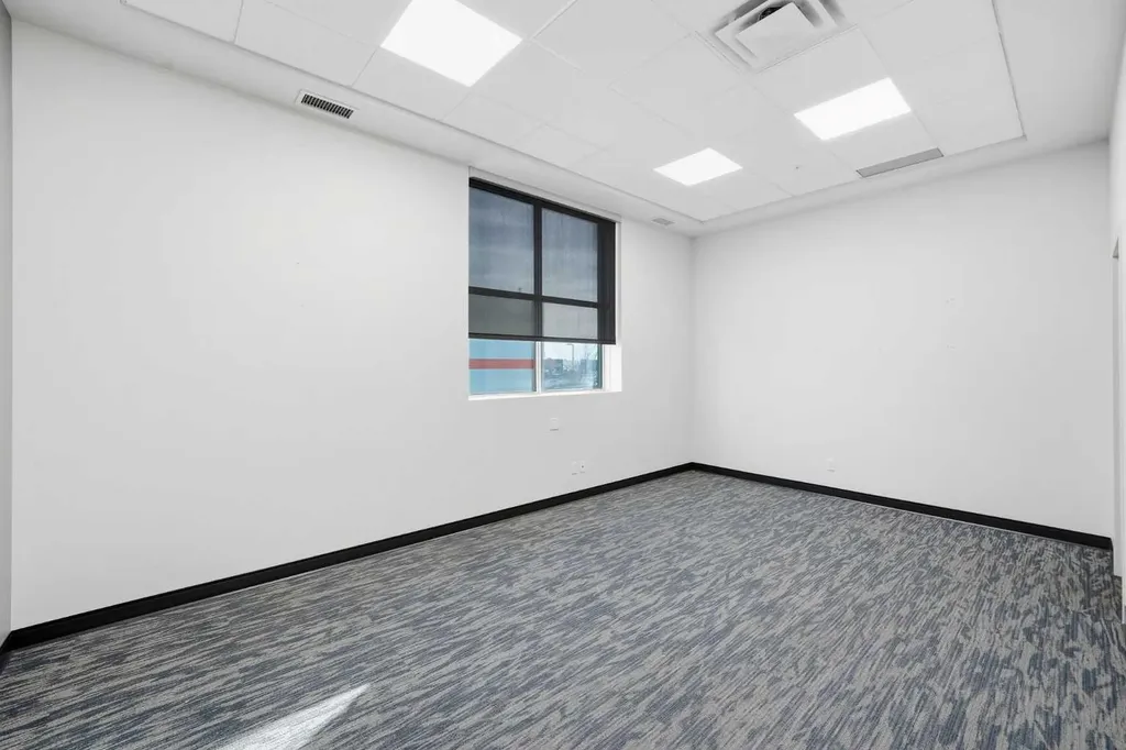 10748 74 Street SE Calgary AB T2C 5N6