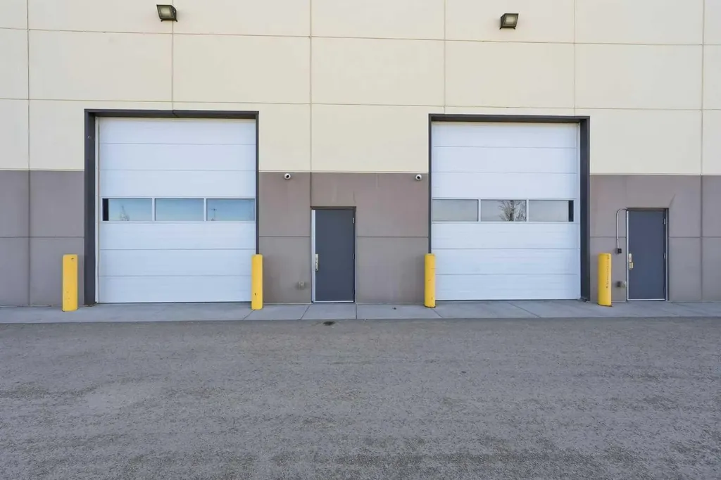10748 74 Street SE Calgary AB T2C 5N6